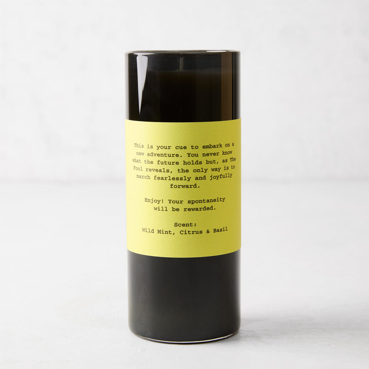 Bougie parfumée à la menthe, aux agrumes et au basilic