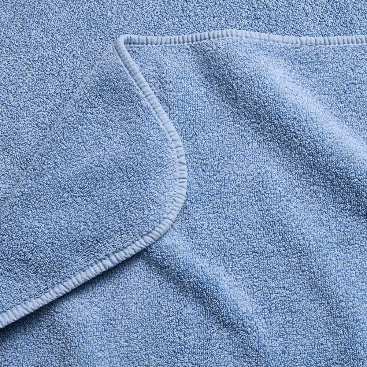Serviette d'invité en coton bleu jean