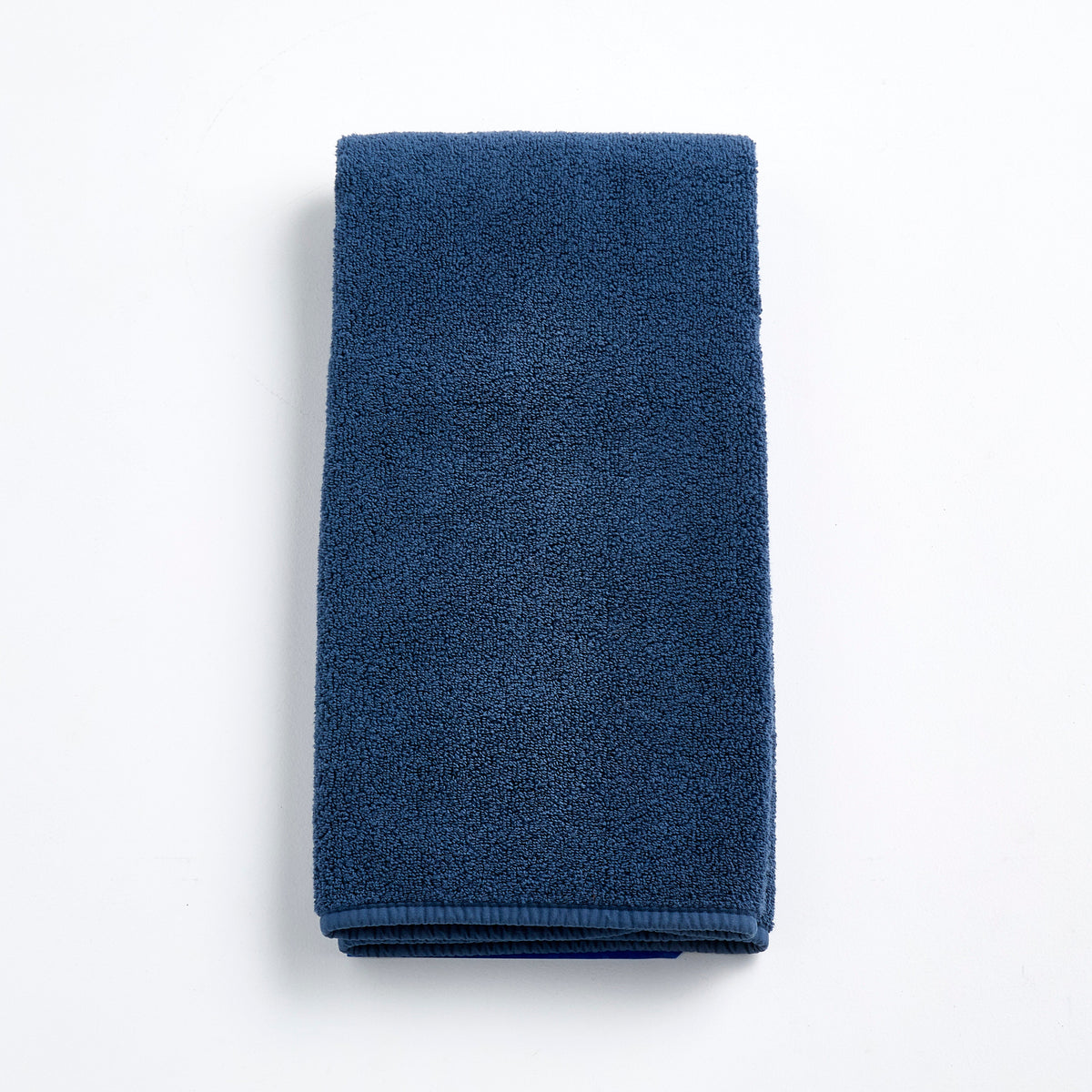 Serviette d'invité en coton bleu indigo