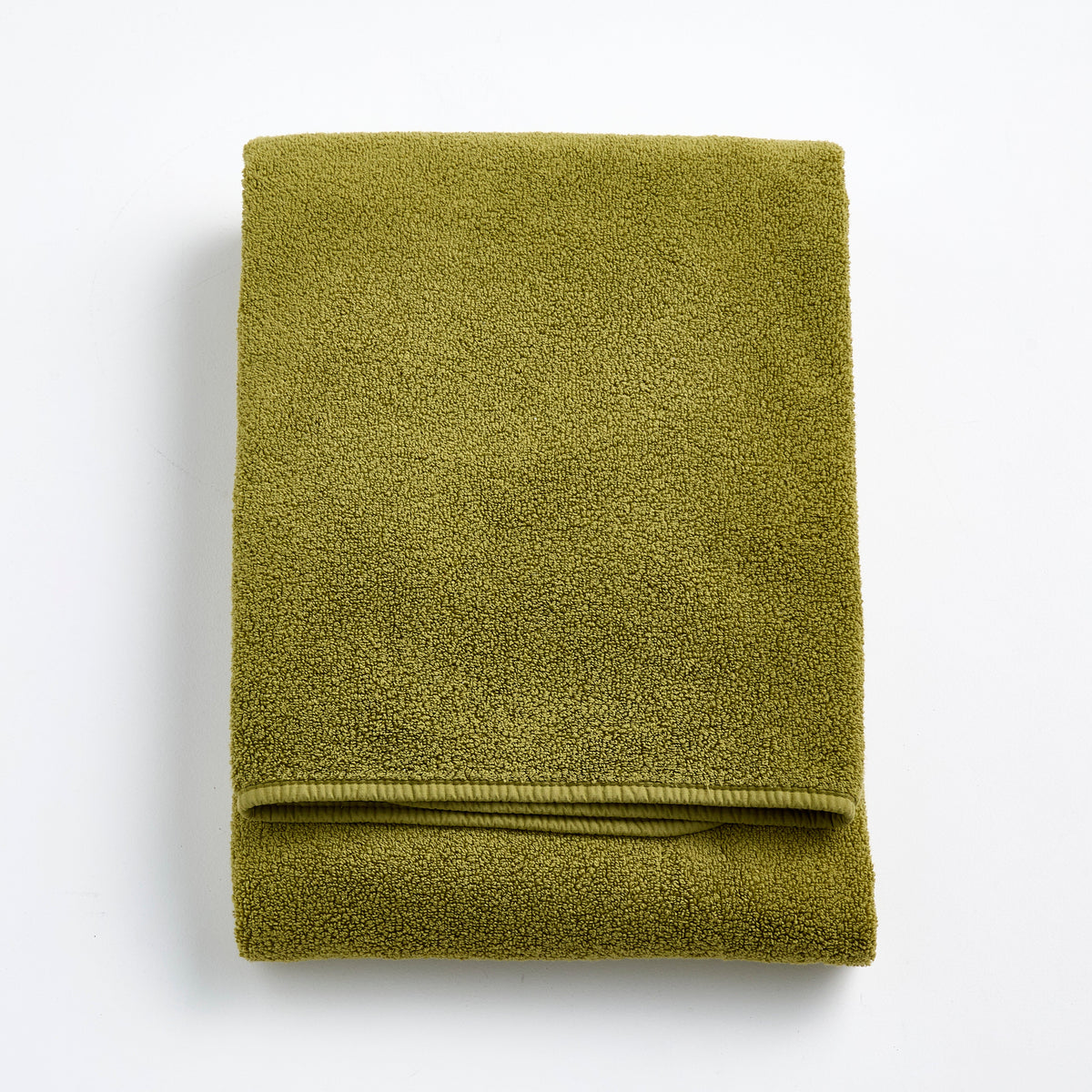 Serviette de bain en coton vert olive