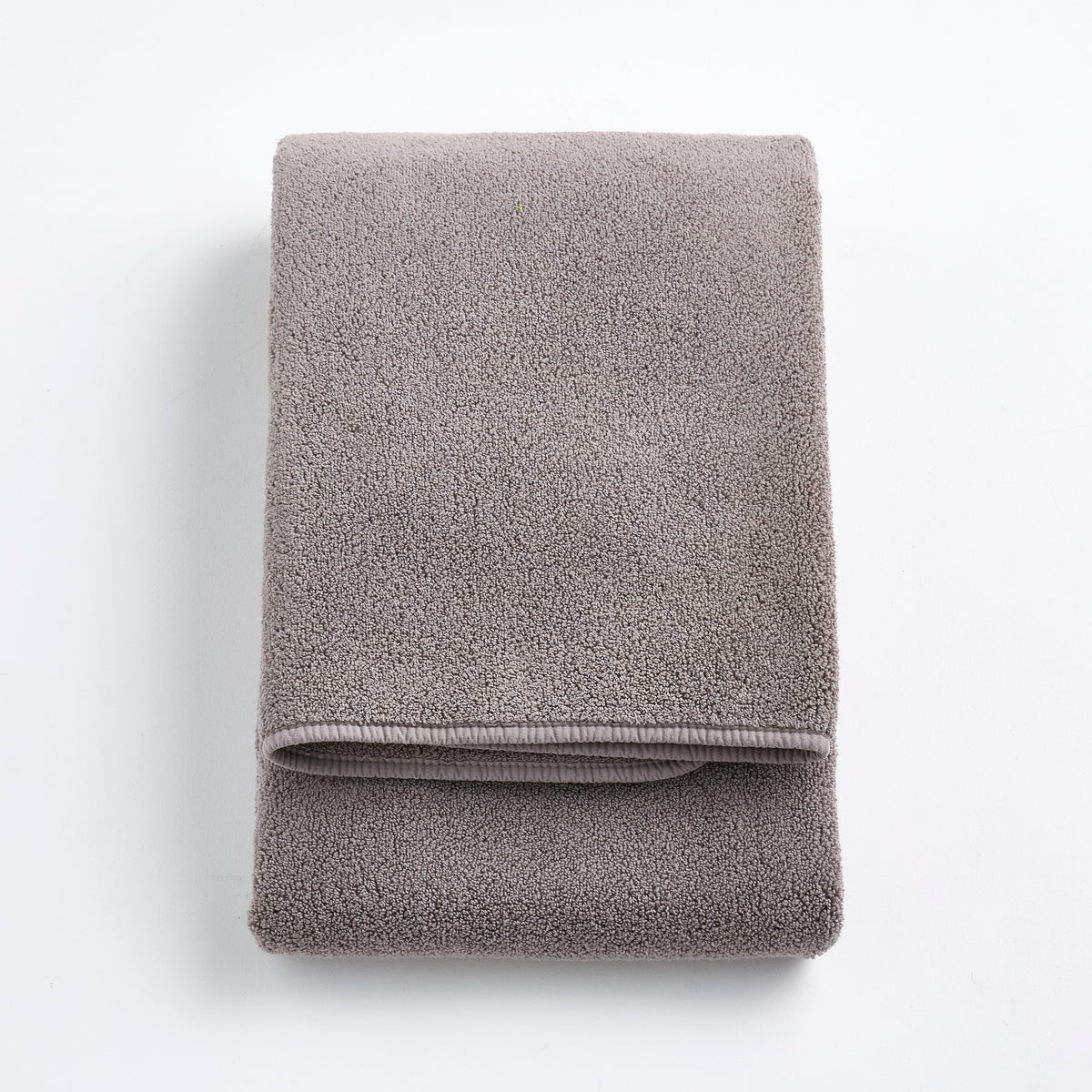 Serviette de bain en coton gris pierre